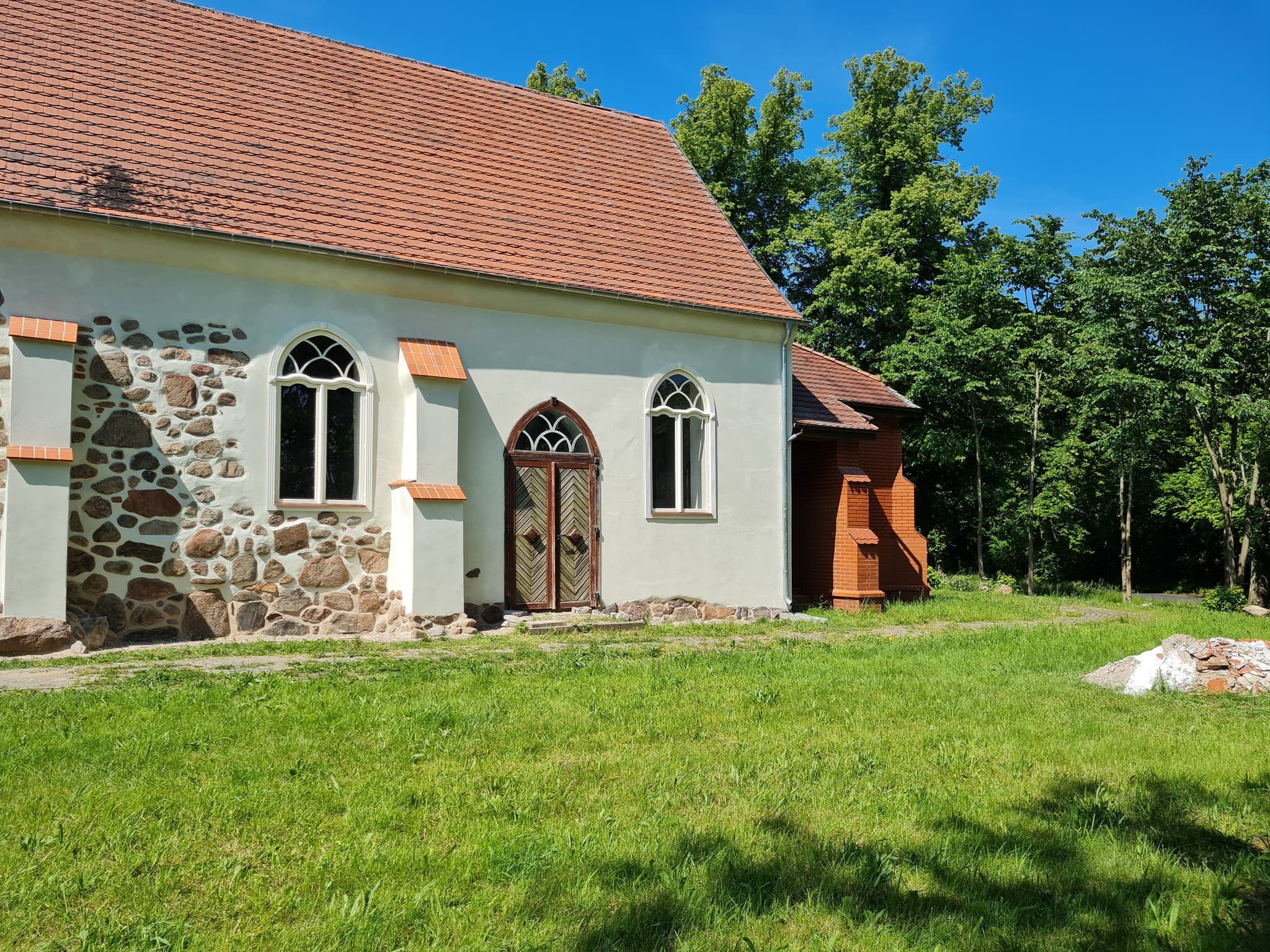 XIV-century chapel conservation · IN SITU